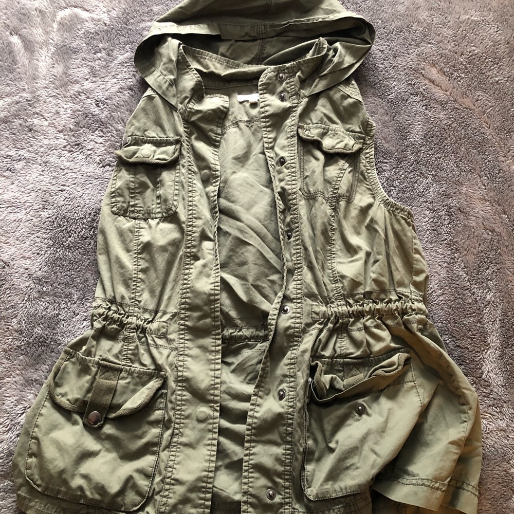 Maurices Vest